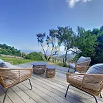 Hauteurs De Vue & Piscine Chauffee Nyaraló