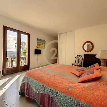 Hauteurs De Vue & Piscine Chauffee *