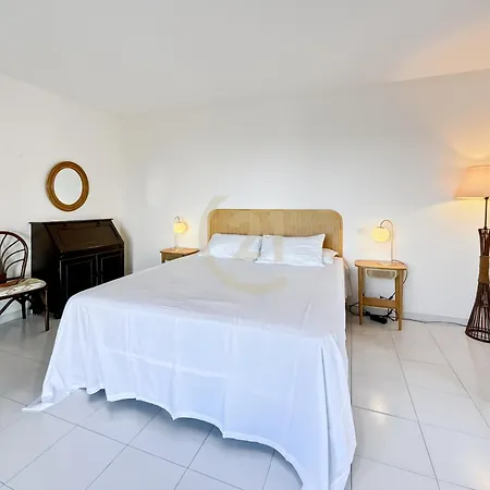 Hauteurs De Vue & Piscine Chauffee