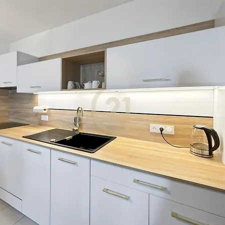 Hauteurs De Vue & Piscine Chauffee Ferienhaus *