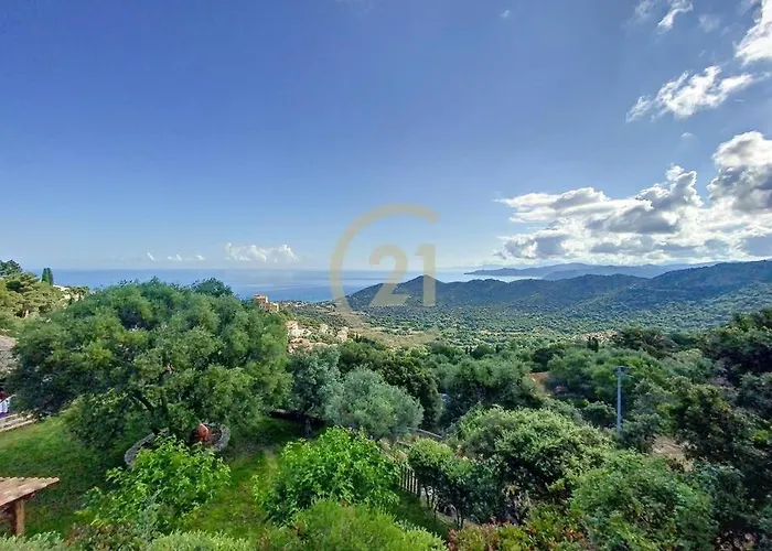 Hauteurs De Vue & Piscine Chauffee Tatil Evi