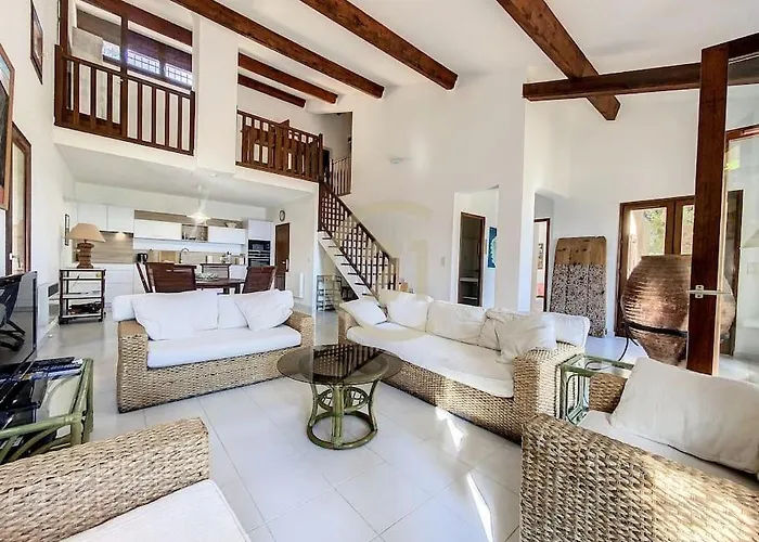 Hauteurs De Vue & Piscine Chauffee