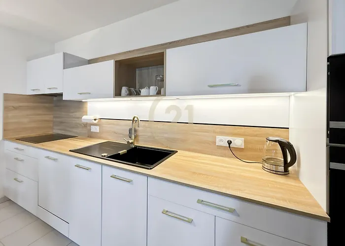 Hauteurs De Vue & Piscine Chauffee Tatil Evi *