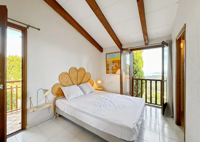 Hauteurs De Vue & Piscine Chauffee Ferienhaus Monticello